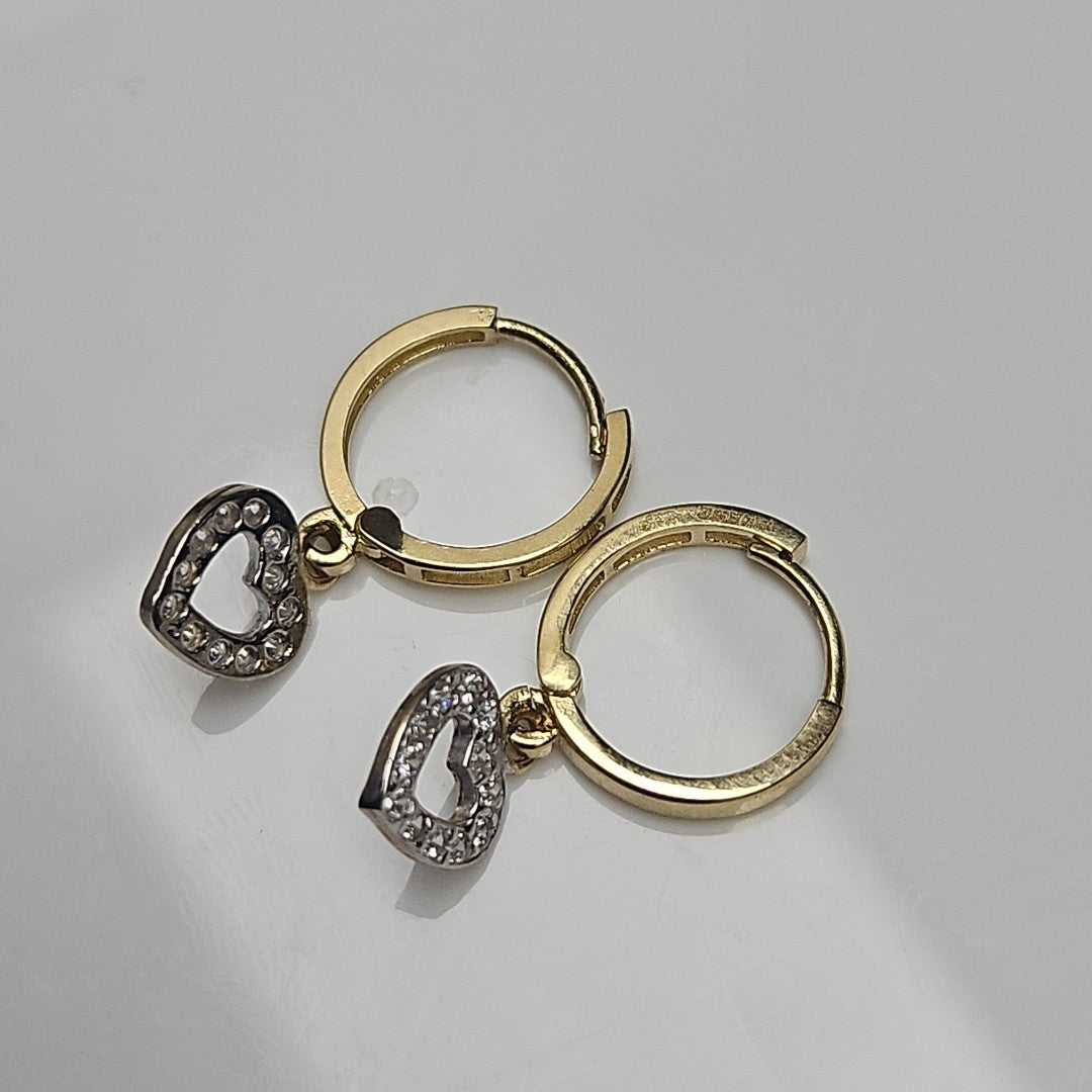 ARETES HUGGIES CON DIJE CORAZON Y CIRCONIAS 14K 2.2 GR (NUEVO)
