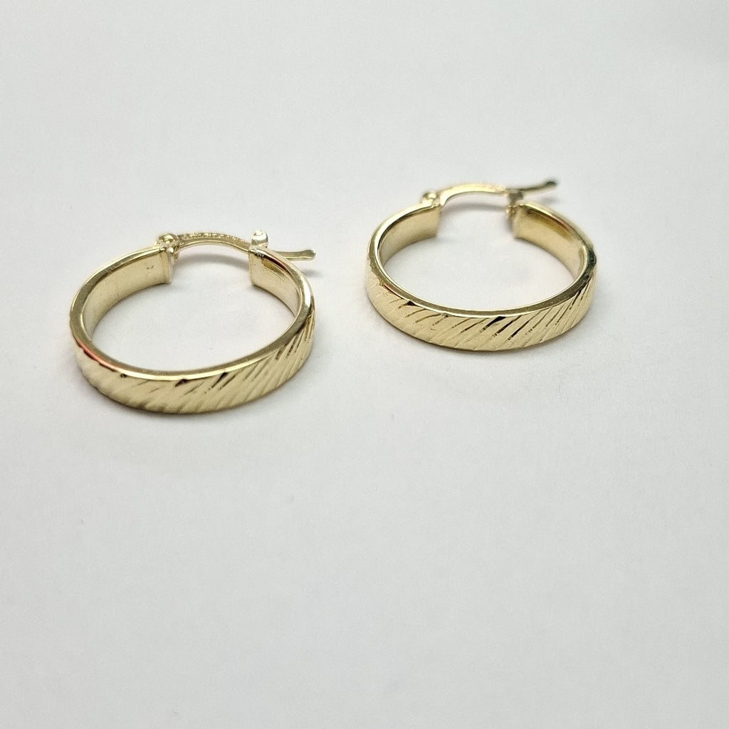 ARETES ARRACADA ASTRIADA 10K 1.8 GR (NUEVO)