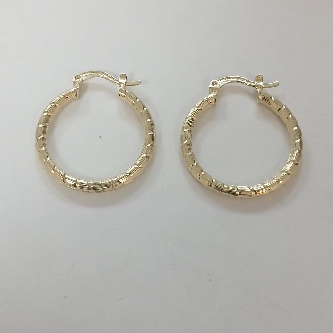 ARETES ARRACADAS LABRADAS 14K 3.2 GR (NUEVO)