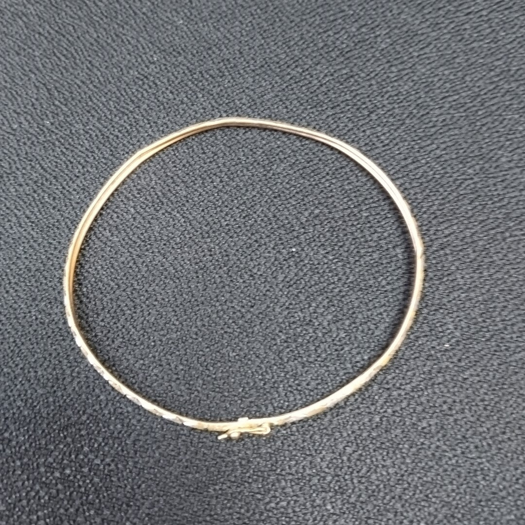 PULSERA RIGIDA ORO 14 K 2.9 GRMS (SEMINUEVO)