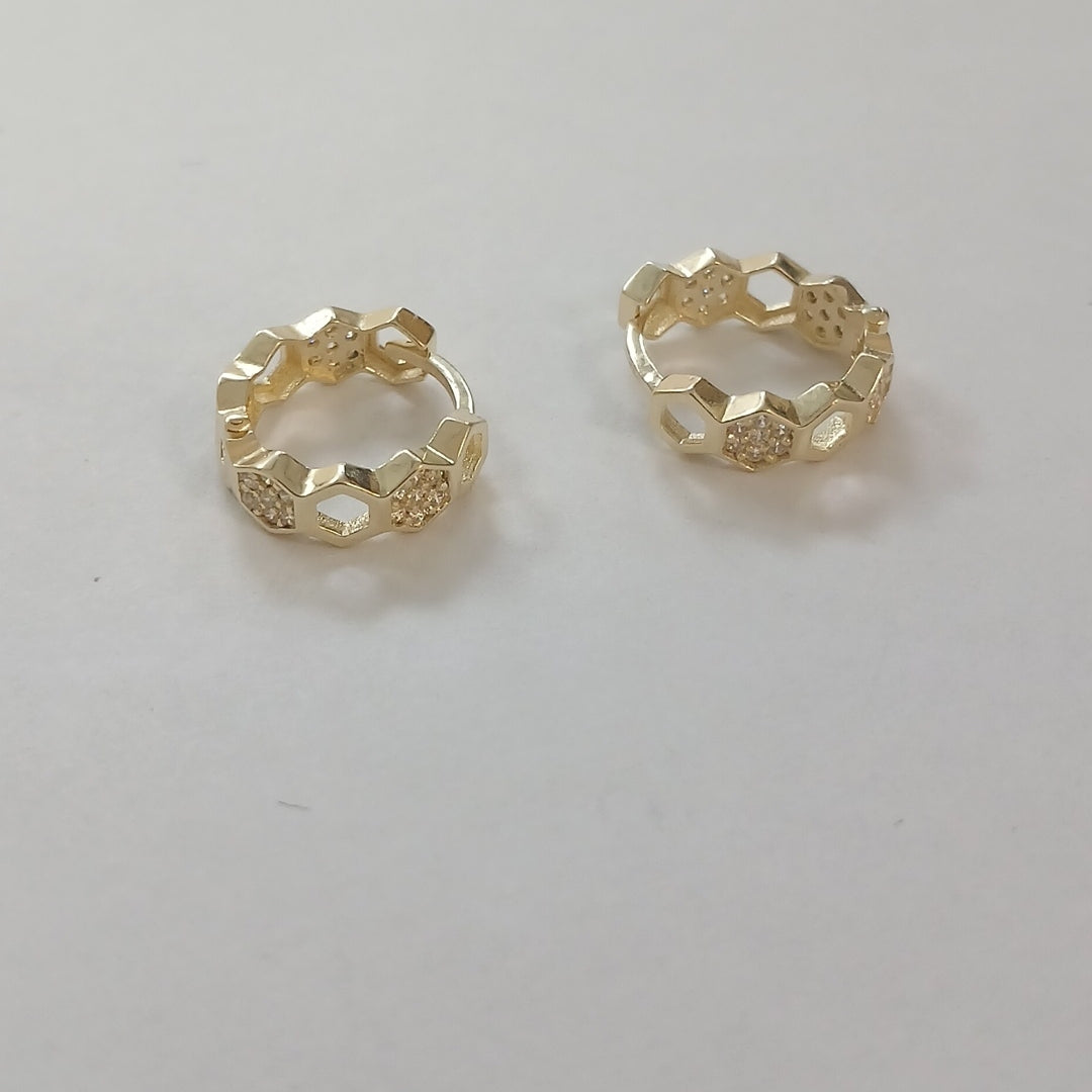 ARETES HUGGIES HEXAGONALES C CIRCONIAS 14K 2.7 GR (NUEVO)