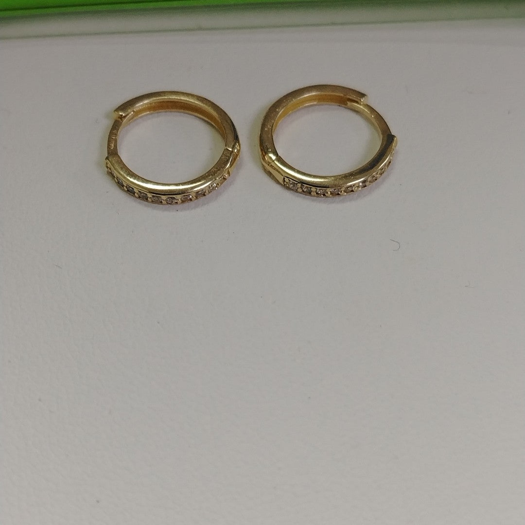 ARETES ARRACADA C CIRCONIAS 14K 1.6 GR (NUEVO)