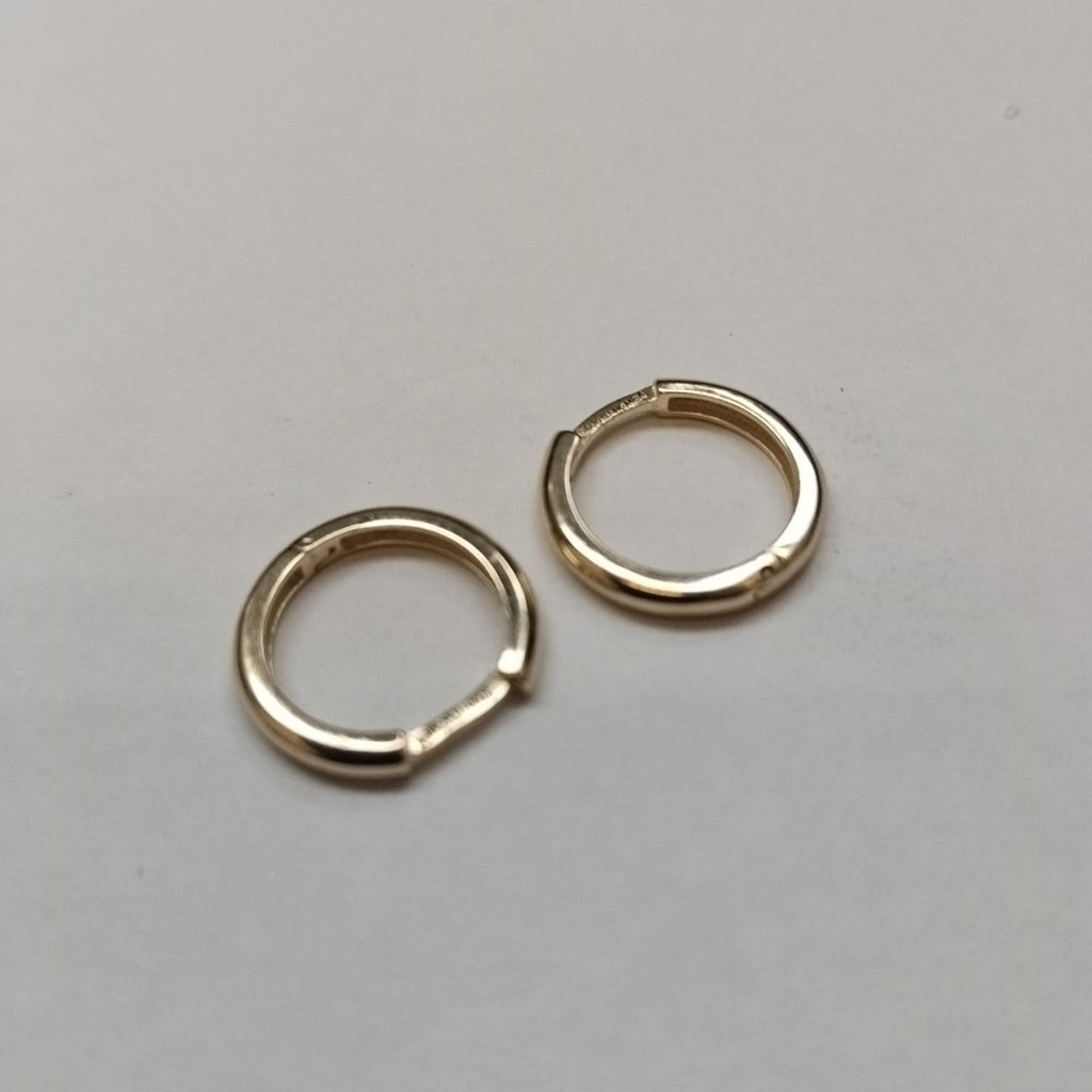 ARETES ARRACADAS LISAS 14K 1.6 GR (NUEVO)