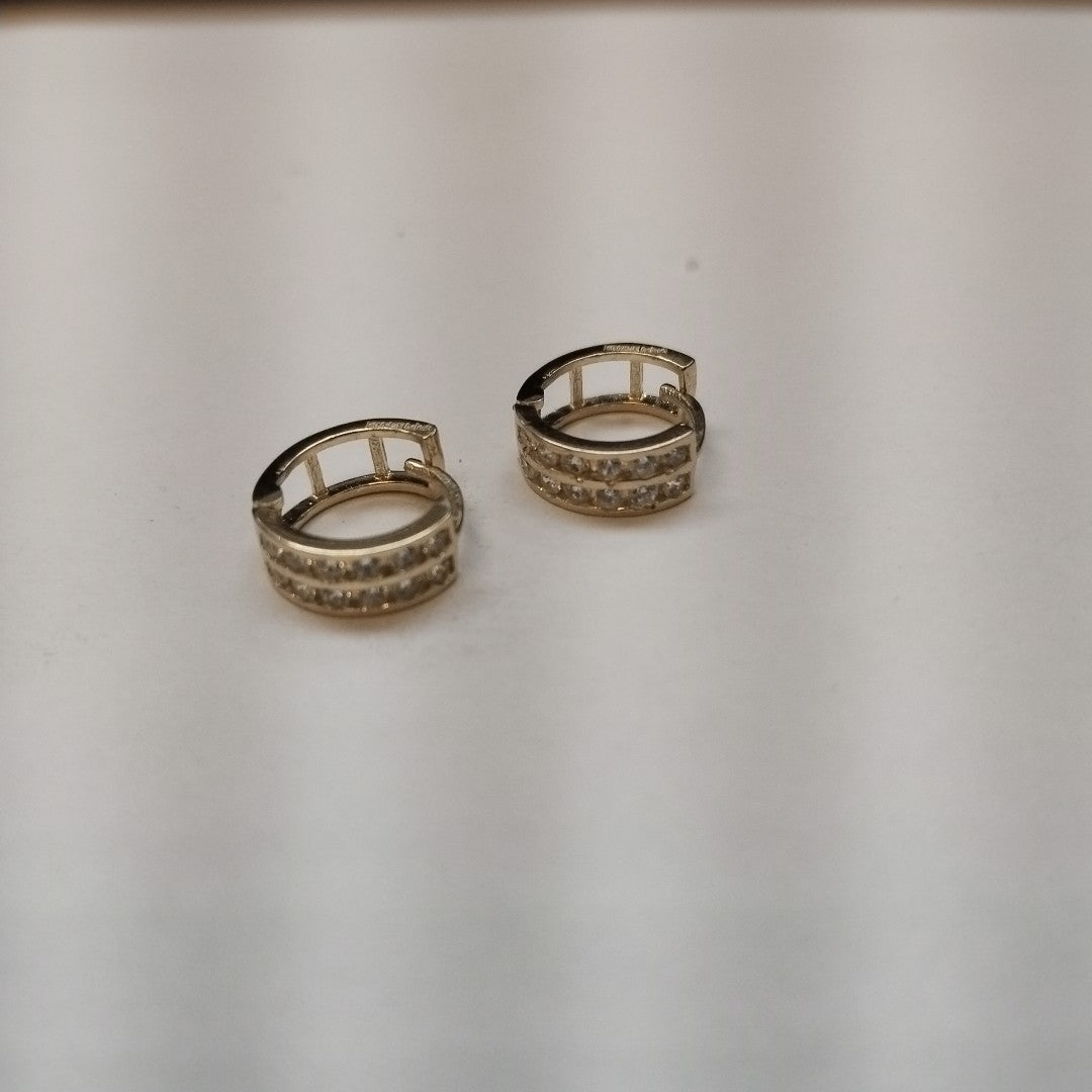 ARETES HUGGIES C CIRCONIAS 14K 1.7 GR (NUEVO)
