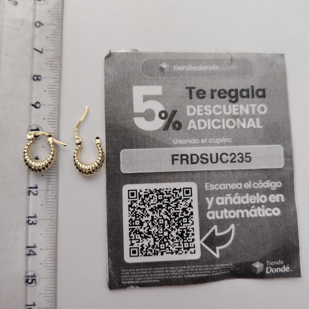 ARETES ARRACADA ESTRIADAS 14K 1.1 GR (NUEVO)