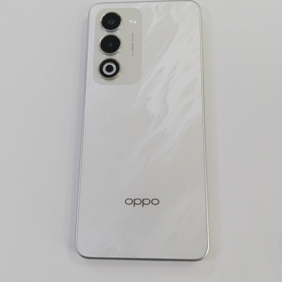 CELULAR OPPO A5 CPH2727 (2025) 256 GB 4 GB RAM (SEMINUEVO)