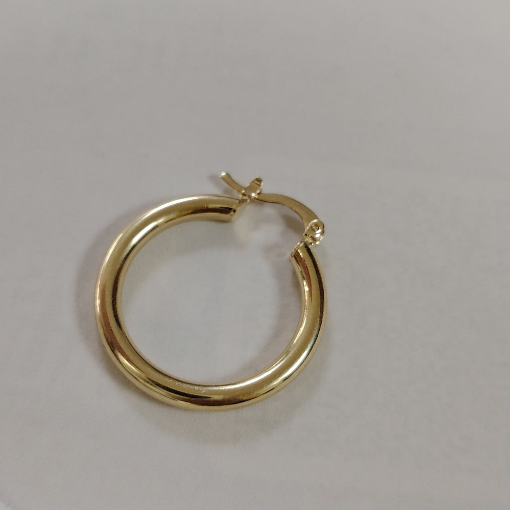 ARETES TEJIDO ARRACADAS LISAS HUECAS 14K 2.1 GR (NUEVO)