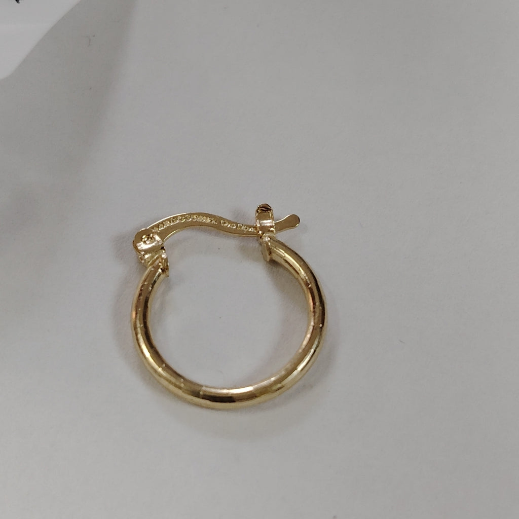 ARETES ARRACADAS ESTRIADAS 14K 1.4 GR (NUEVO)