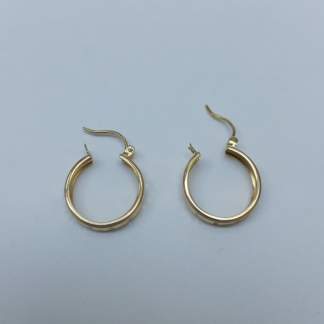 ARETES ARRACADAS LABRADAS 10K 2.1 GR (NUEVO)