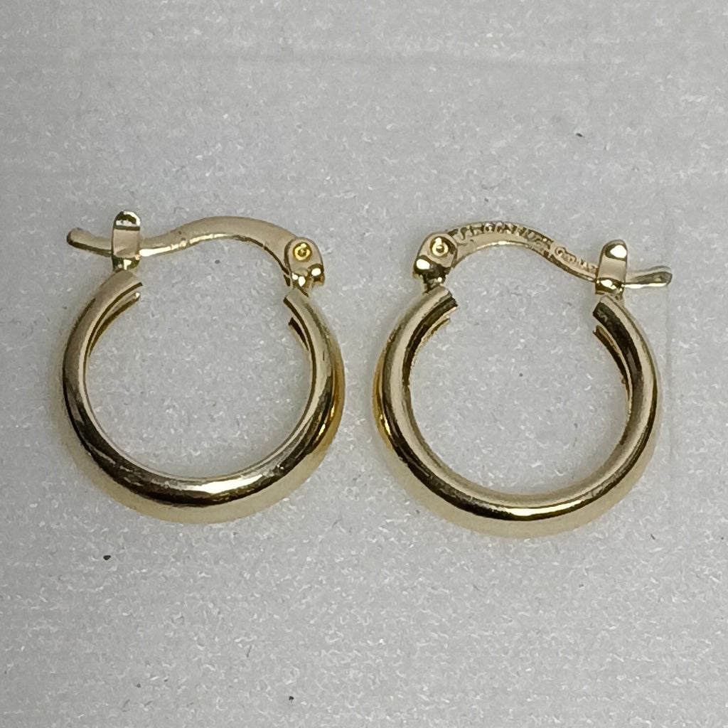 ARETES TEJIDO ARRACADAS LISAS 14K 2.2 GR (NUEVO)