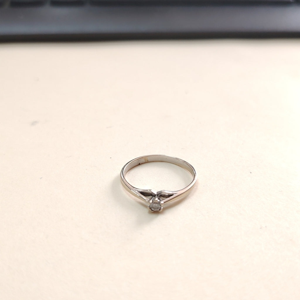 SOLITARIO ORO 14 K 1.3 GRMS (SEMINUEVO)