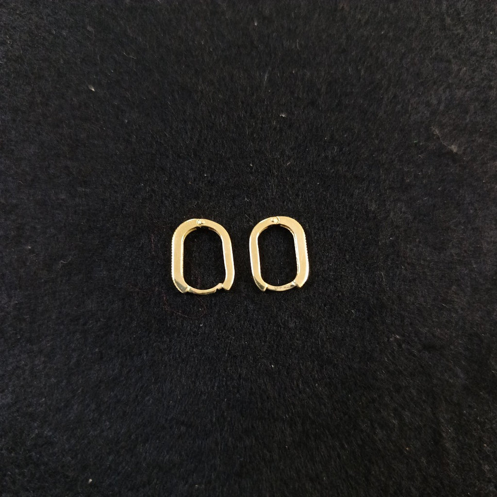 ARETES HUGGIES OVALADA C CIRCONIAS 14K 2.4 GR (NUEVO)