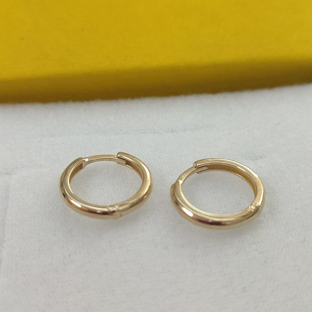 ARETES HUGGIES LISAS 14K 1.6 GR (NUEVO)
