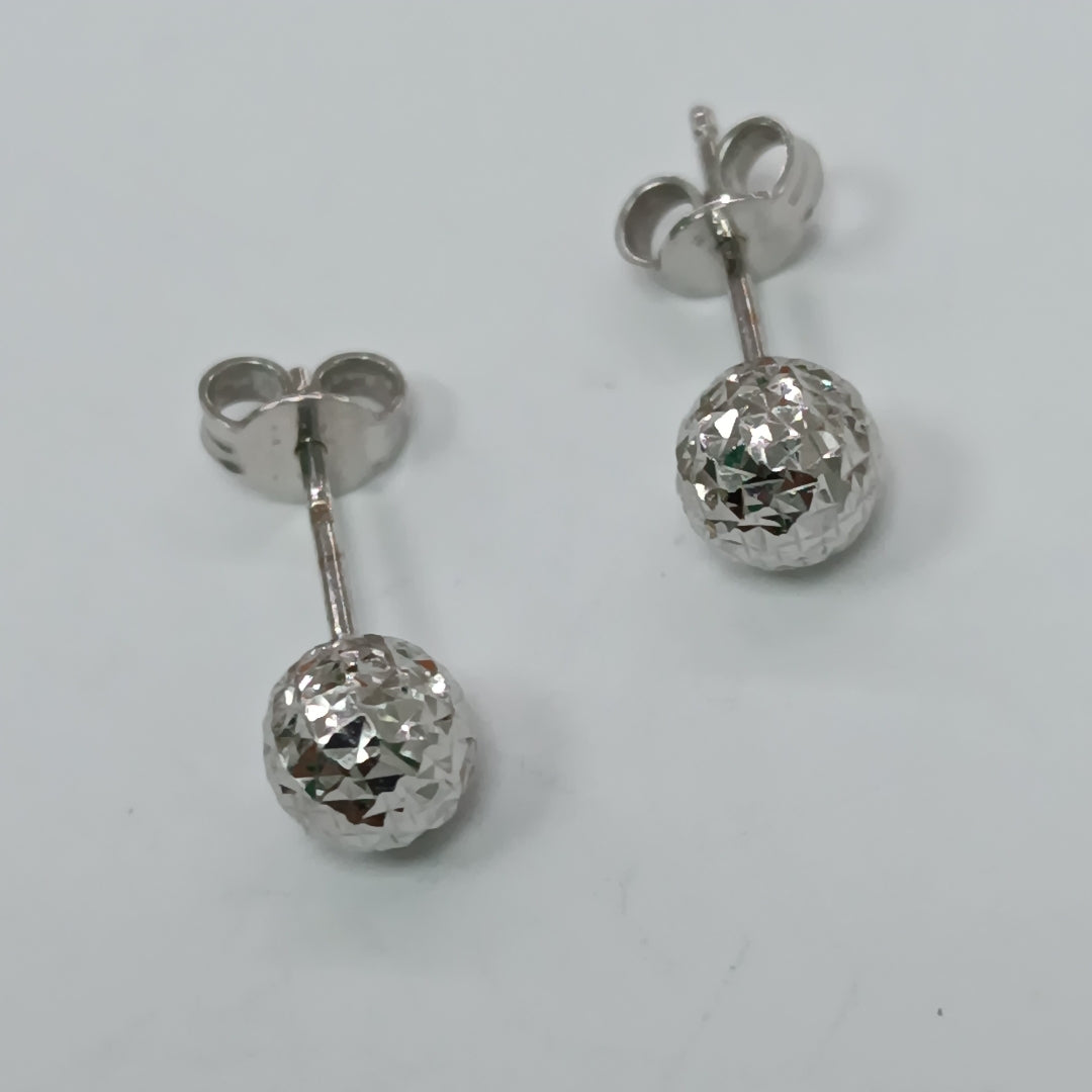 ARETES PAR ORO BLANCO 14 K 0,90 GRMS (SEMINUEVO)