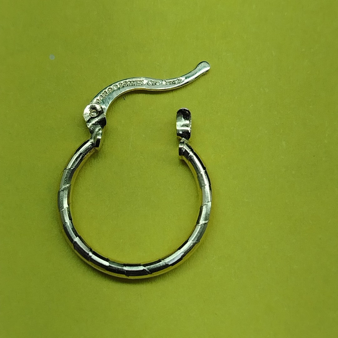ARETES ARRACADAS ESTRIADAS 14K 1.4 GR (NUEVO)