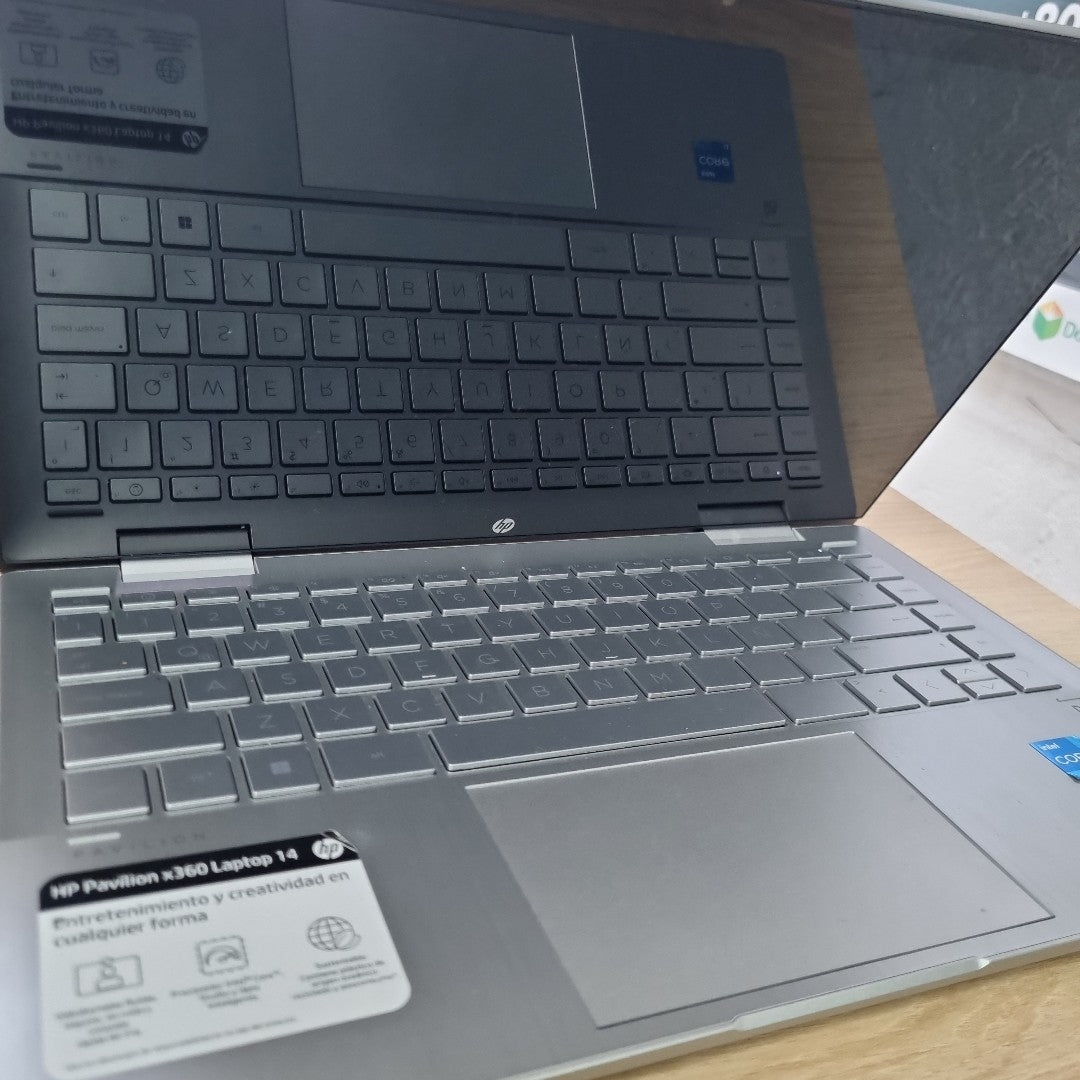LAPTOP HP PAVILION X360 14-EK1013LA (2 EN 1) (2025) 512 GB SSD 8 GB RAM (SEMINUEVO)