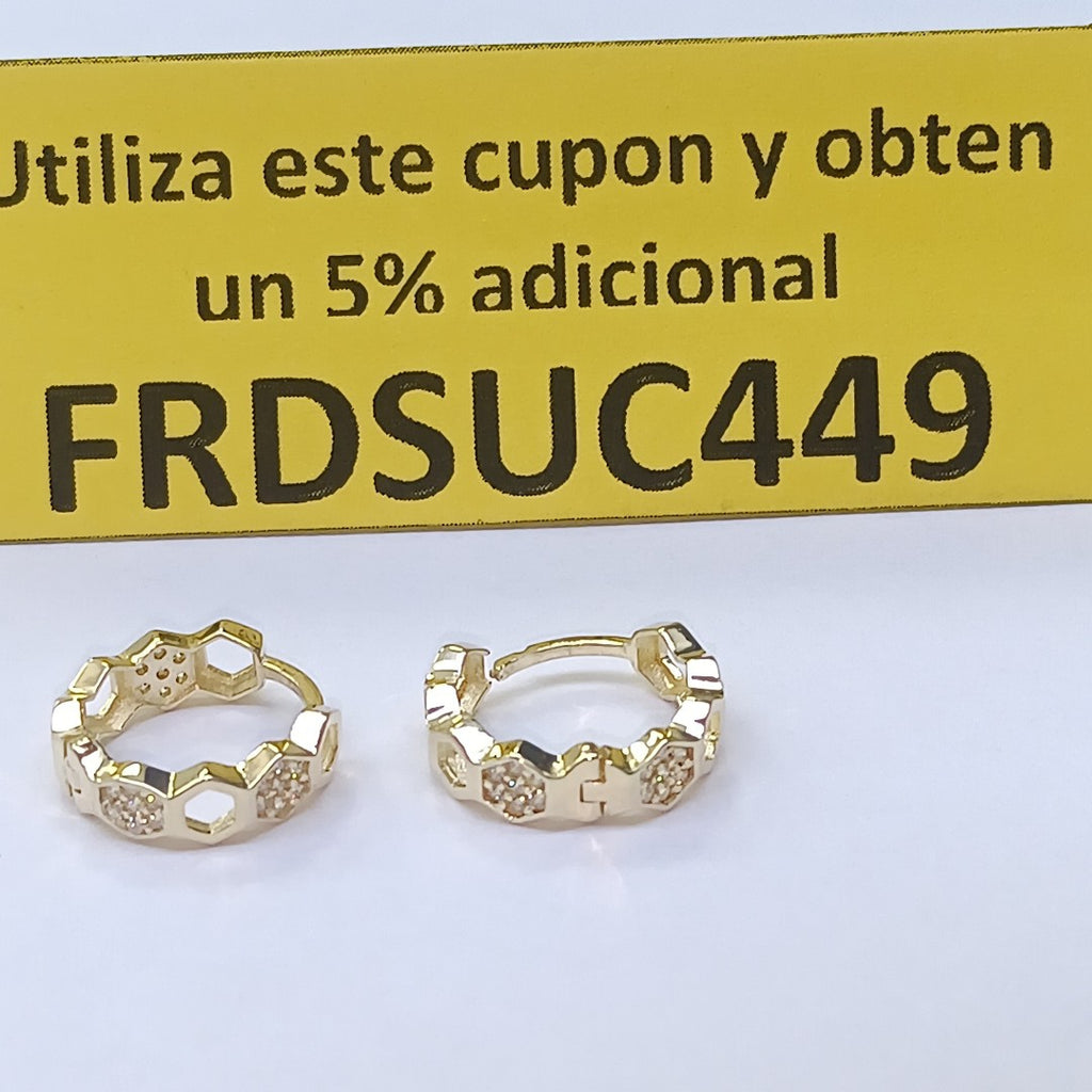 ARETES HUGGIES HEXAGONALES C CIRCONIAS 14K 2.7 GR (NUEVO)