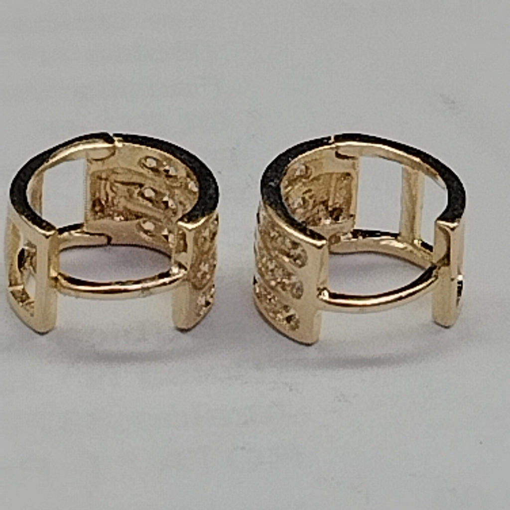 ARETES HUGGIES C CIRCONIA 14K 2.2 GR (NUEVO)