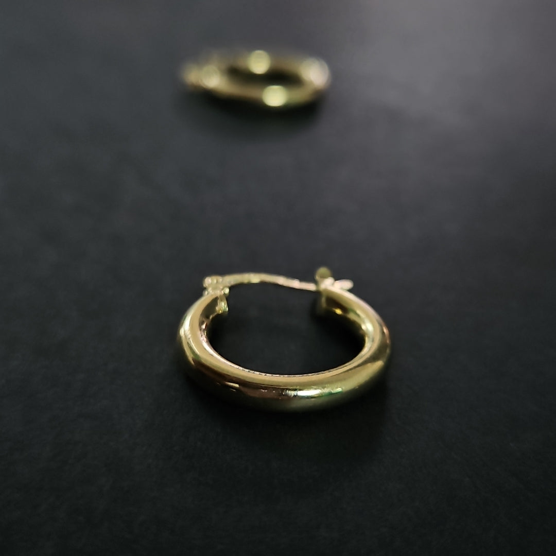 ARETES TEJIDO ARRACADAS LISAS 14K 1.6 GR (NUEVO)