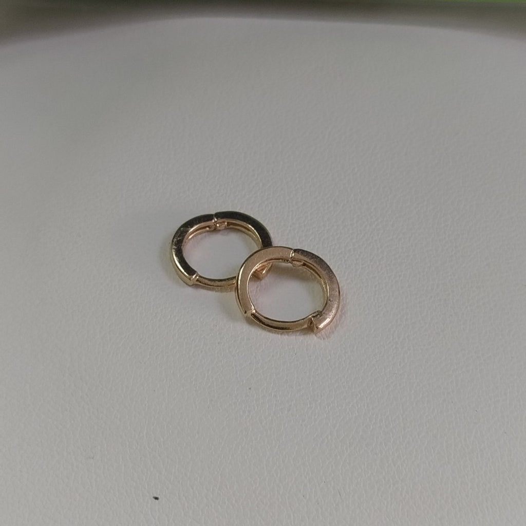 ARETES HUGGIE 14K 1.4 GR (NUEVO)