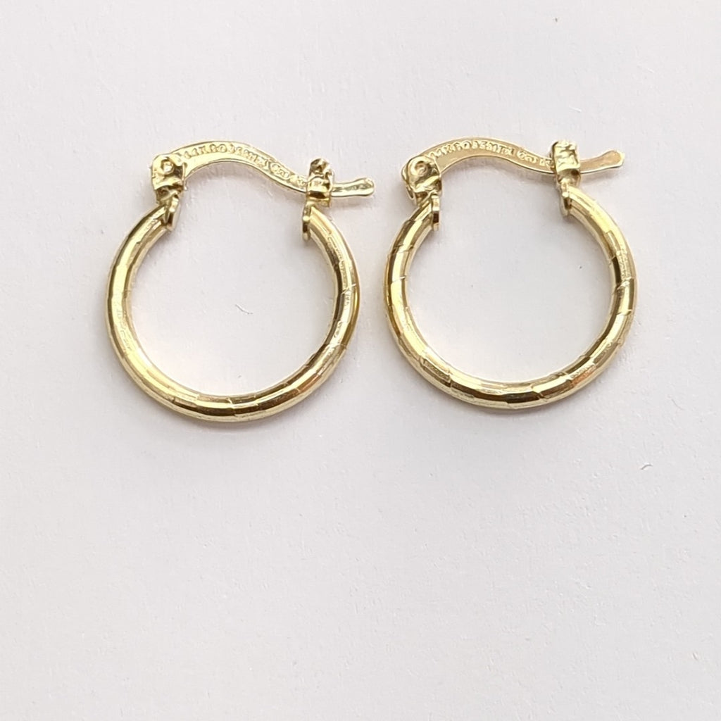 ARETES ARRACADAS ESTRIADAS 14K 1.4 GR (NUEVO)
