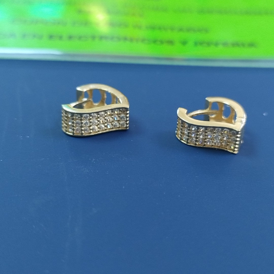 ARETES ARRACADAS CORAZON C CIRCONIAS 14K 2.1 GR (NUEVO)