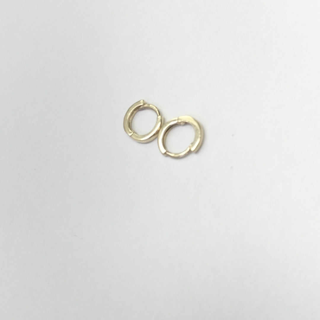 ARETES HUGGIE 14K 1.3 GR (NUEVO)
