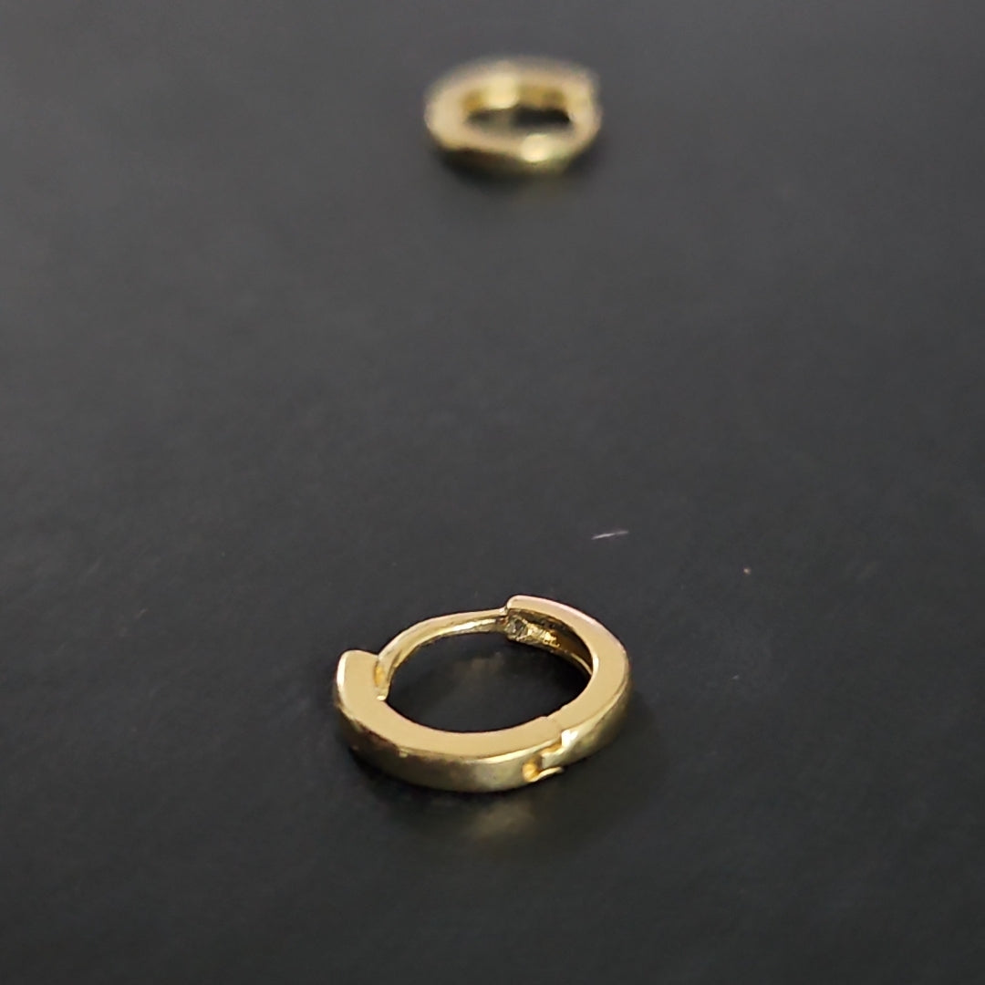 ARETES HUGGIE 14K 1.3 GR (NUEVO)