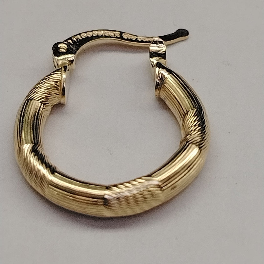 ARETES TEJIDO ARRACADAS CON DISEÑO 14K 2.6 GR (NUEVO)
