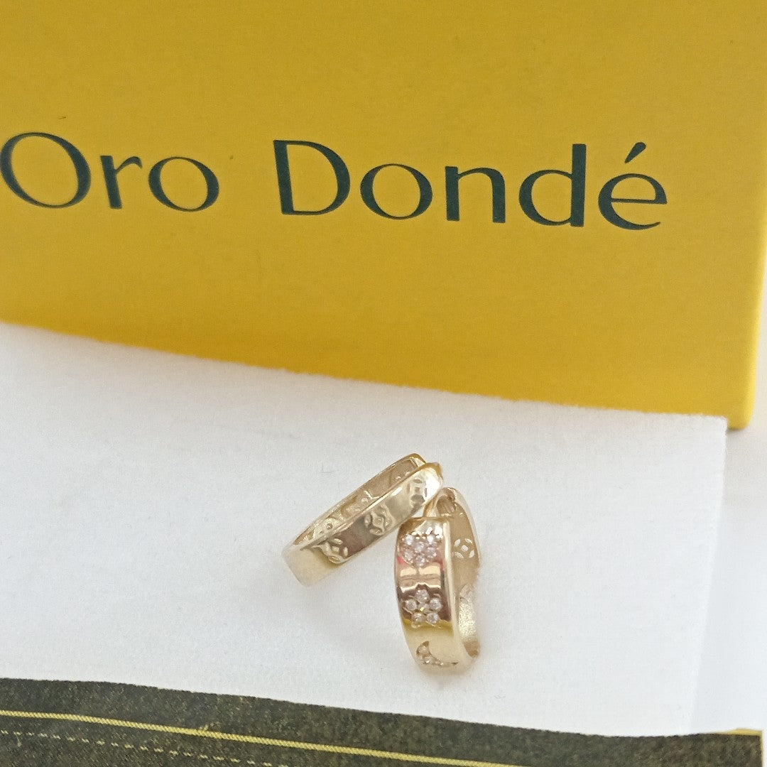 ARETES TEJIDO HUGGIES CON CIRCONIAS 14K 3 GR (NUEVO)