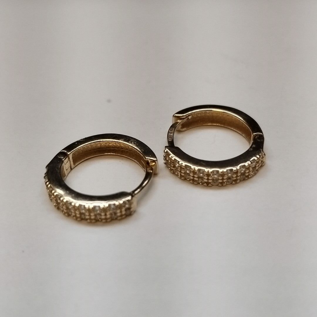 ARETES HUGGIES C CIRCONIA 14K 1.7 GR (NUEVO)