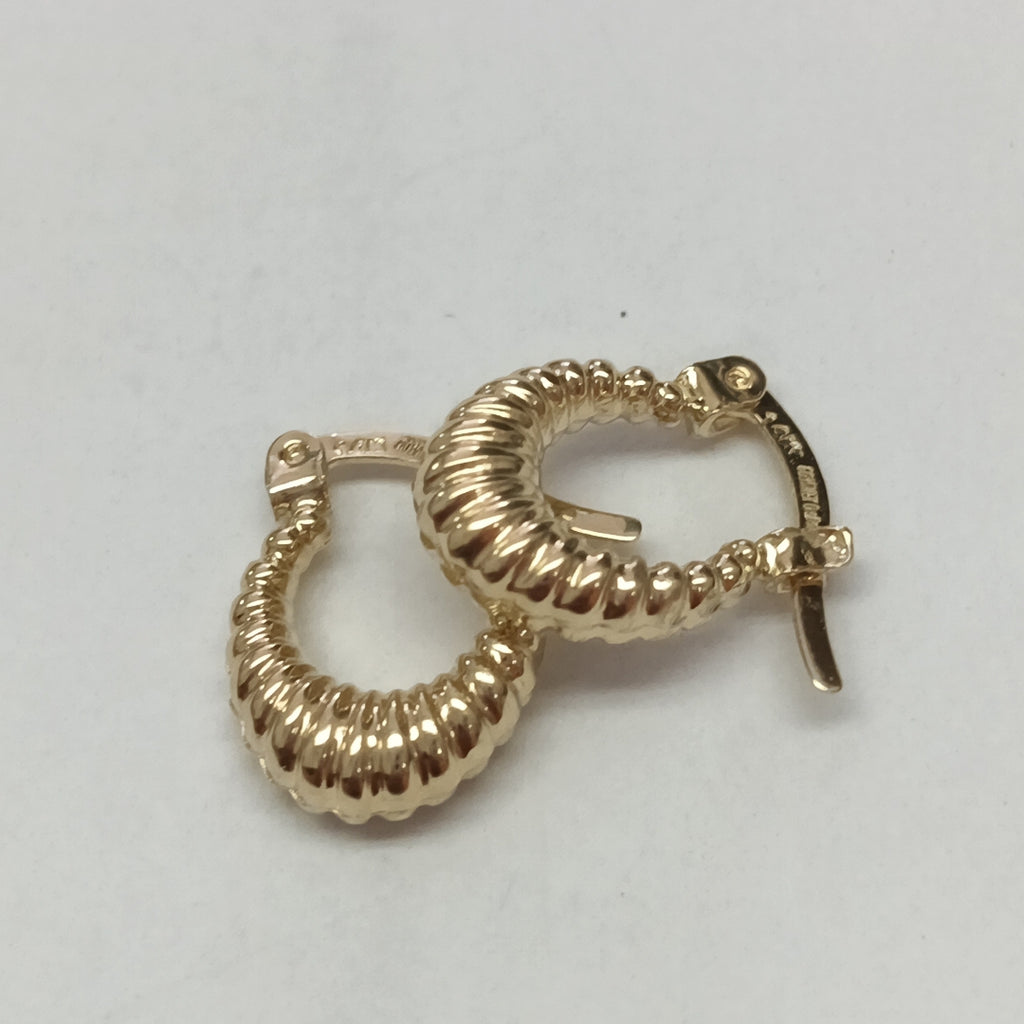 ARETES ARRACADA ESTRIADAS 14K 1.1 GR (NUEVO)