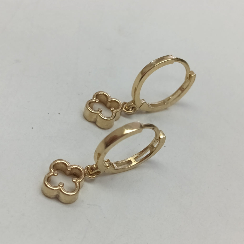 ARETES ARRACADAS CON DIJE 14K 2.4 GR (NUEVO)