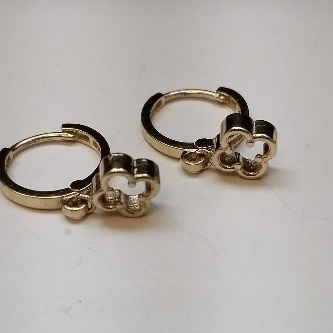 ARETES ARRACADAS CON DIJE 14K 2.4 GR (NUEVO)