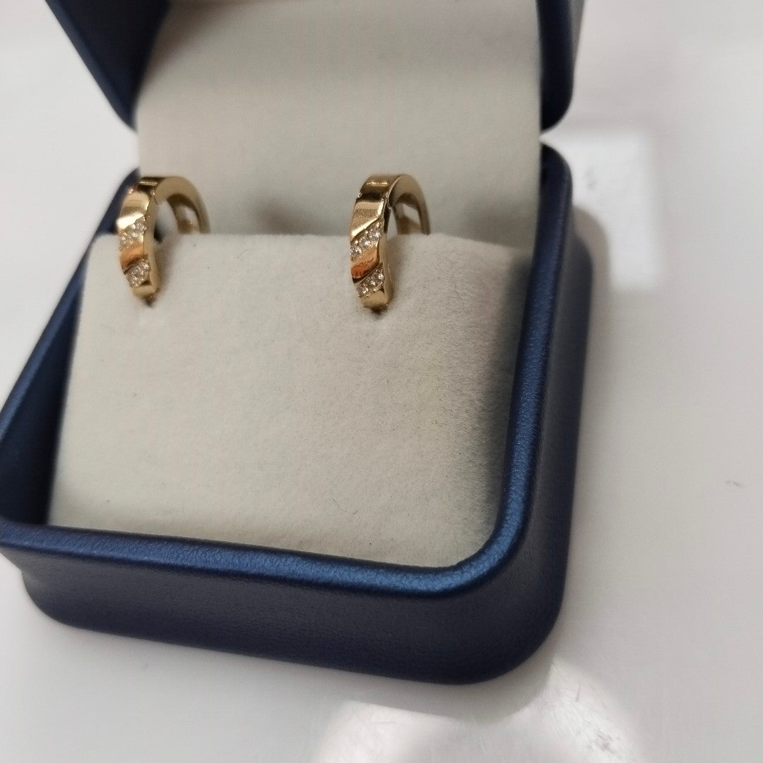 ARETES HUGGIES CON CIRCONIAS 14K 2.3 GR (NUEVO)