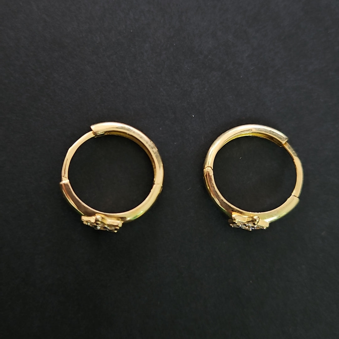 ARETES ARRACADAS FIG ESTRELLA CIRCONIAS 10K 1.6 GR (NUEVO)