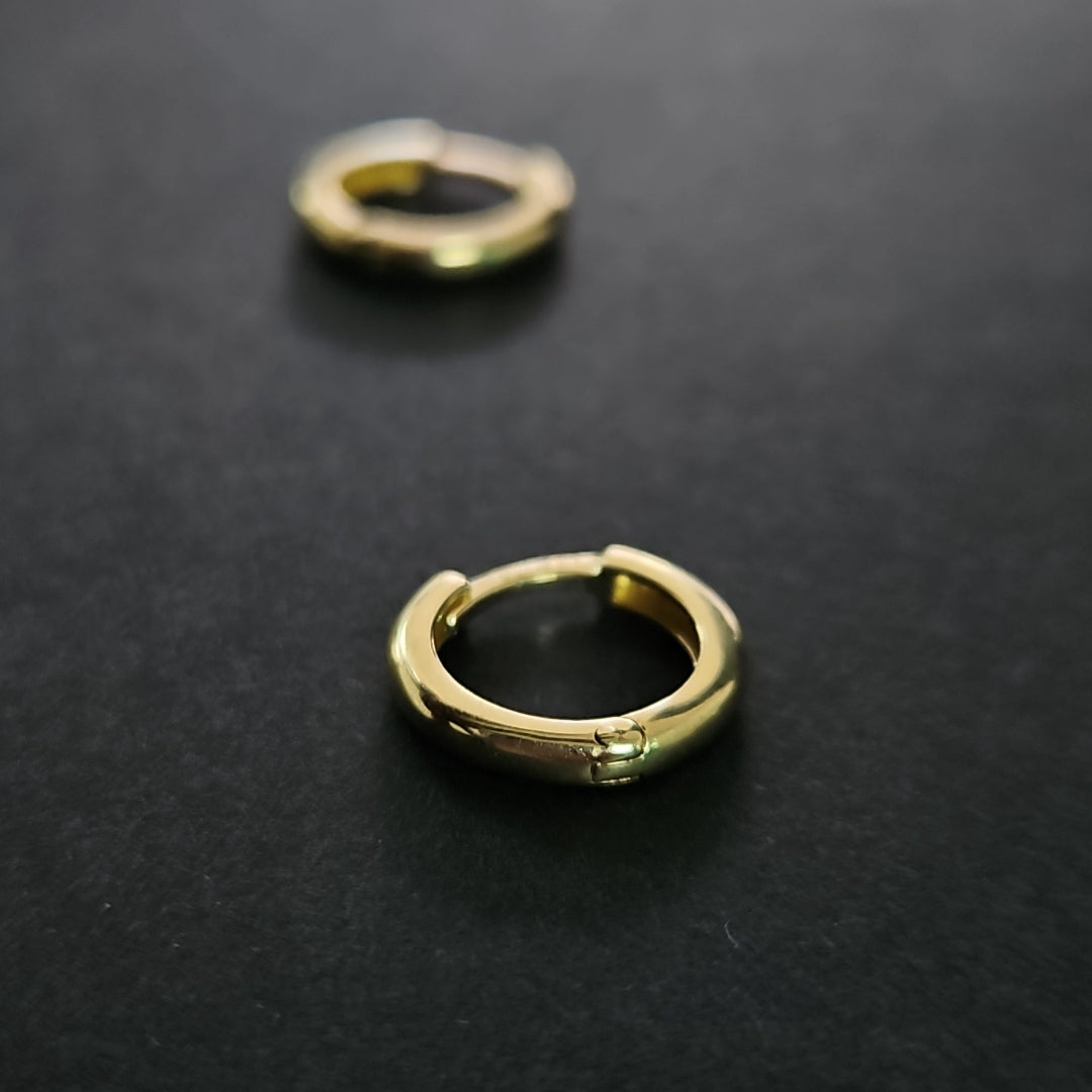 ARETES ARRACADAS LISAS 10K 1.1 GR (NUEVO)
