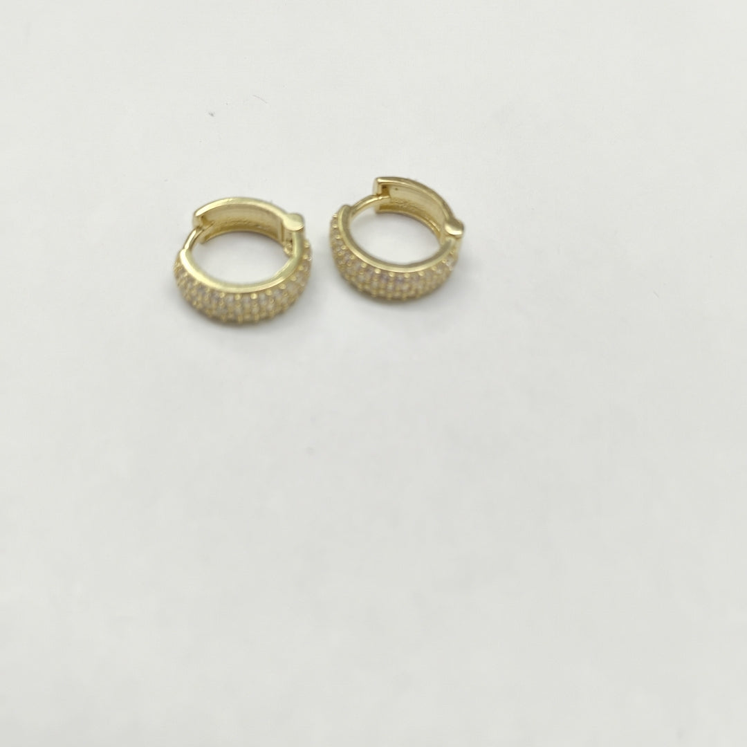 ARETES HUGGIE CON CIRCONIAS 14K 2.1 GR (NUEVO)