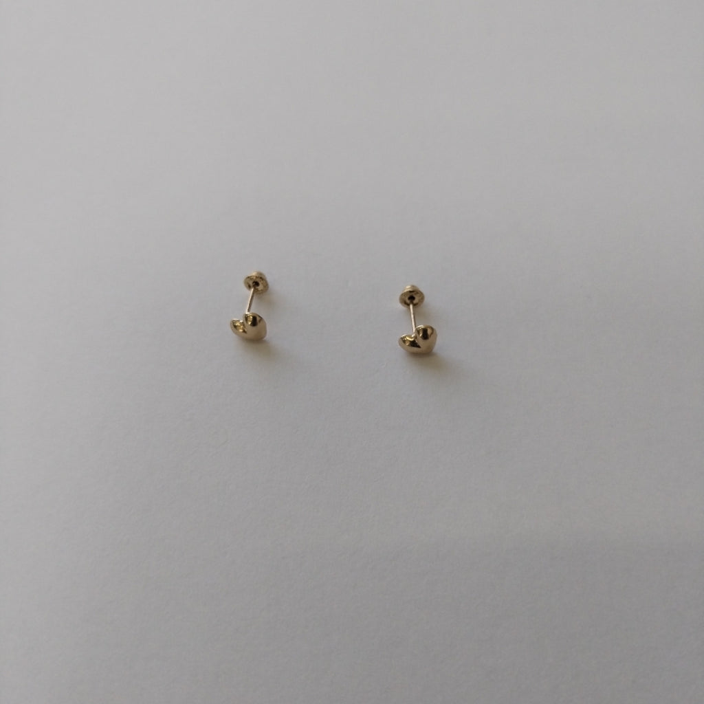 BROQUELES BROQUEL FIG CORAZON LISO 14K 0.1987 GR (NUEVO)