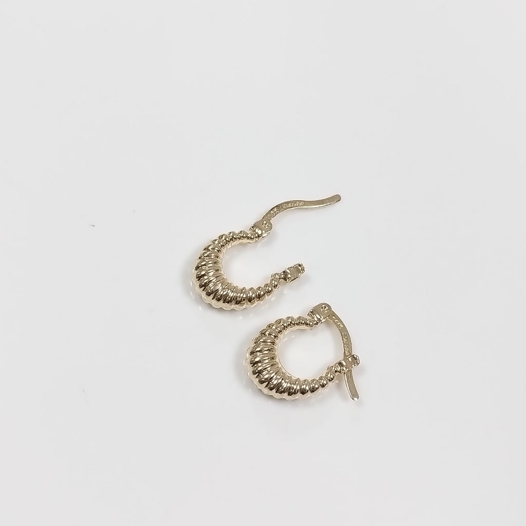 ARETES ARRACADA ESTRIADAS 14K 1.1 GR (NUEVO)