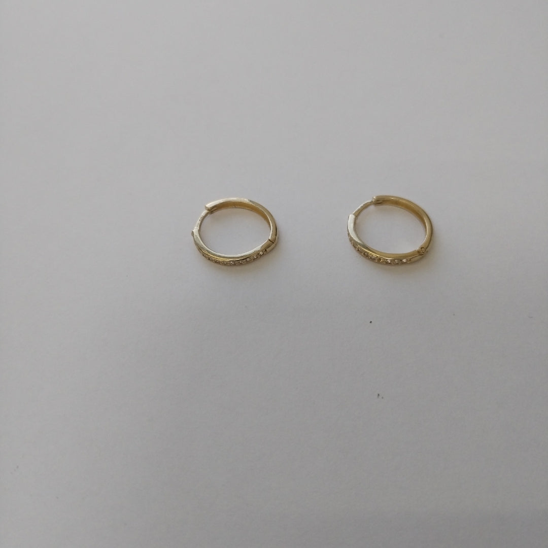 ARETES HUGGIES C CIRCONIA 14K 1.7 GR (NUEVO)