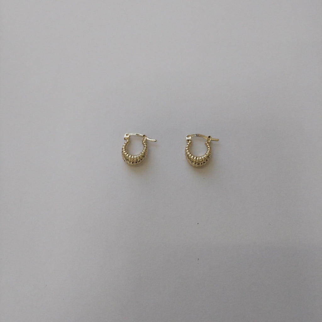 ARETES ARRACADA ESTRIADAS 14K 1.1 GR (NUEVO)