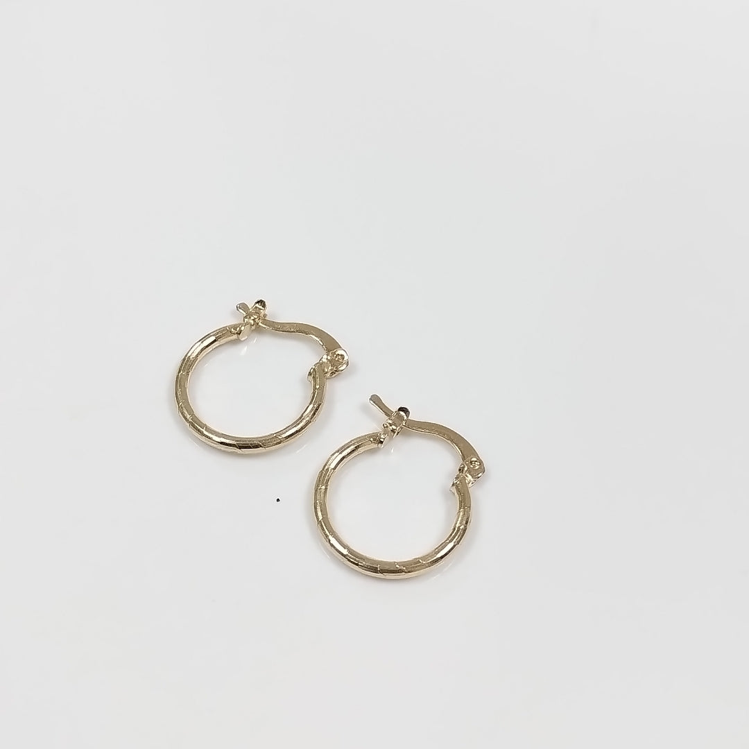 ARETES ARRACADAS ESTRIADAS 14K 1.4 GR (NUEVO)