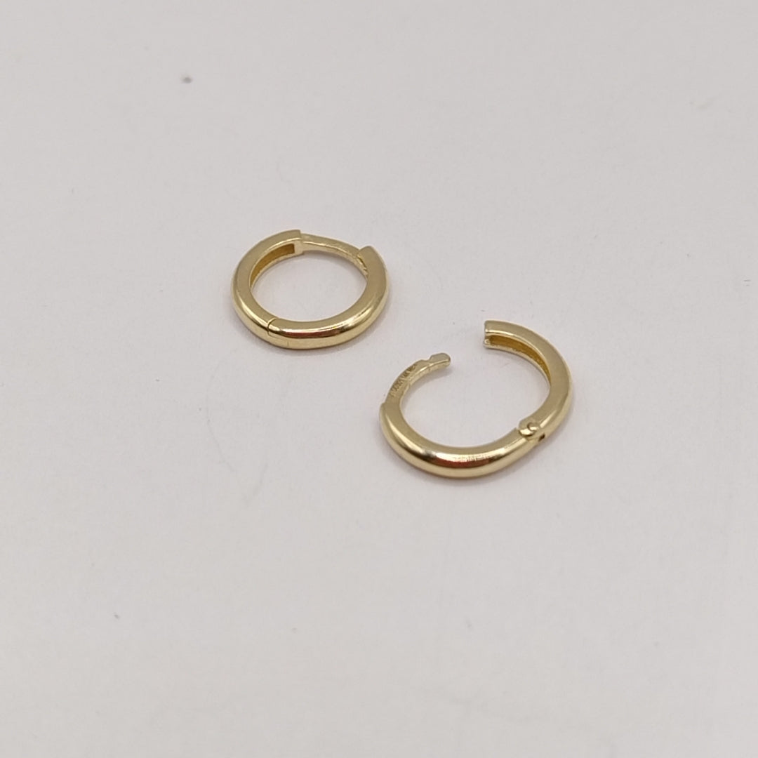 ARETES HUGGIES LISAS 14K 1.3 GR (NUEVO)