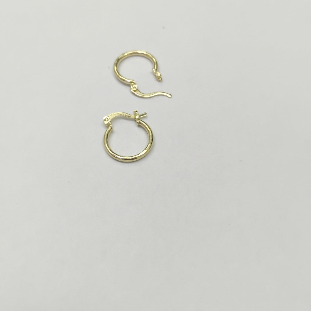 ARETES ARRACADAS ESTRIADAS 14K 1.4 GR (NUEVO)