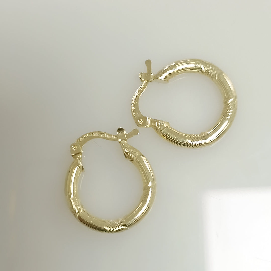 ARETES TEJIDO ARRACADAS CON DISEÑO 14K 2.6 GR (NUEVO)