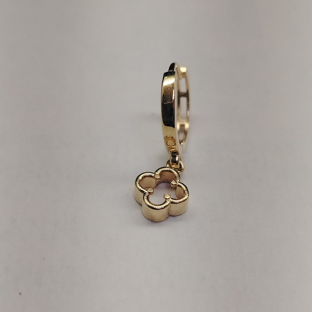 ARETES ARRACADAS CON DIJE 14K 2.4 GR (NUEVO)