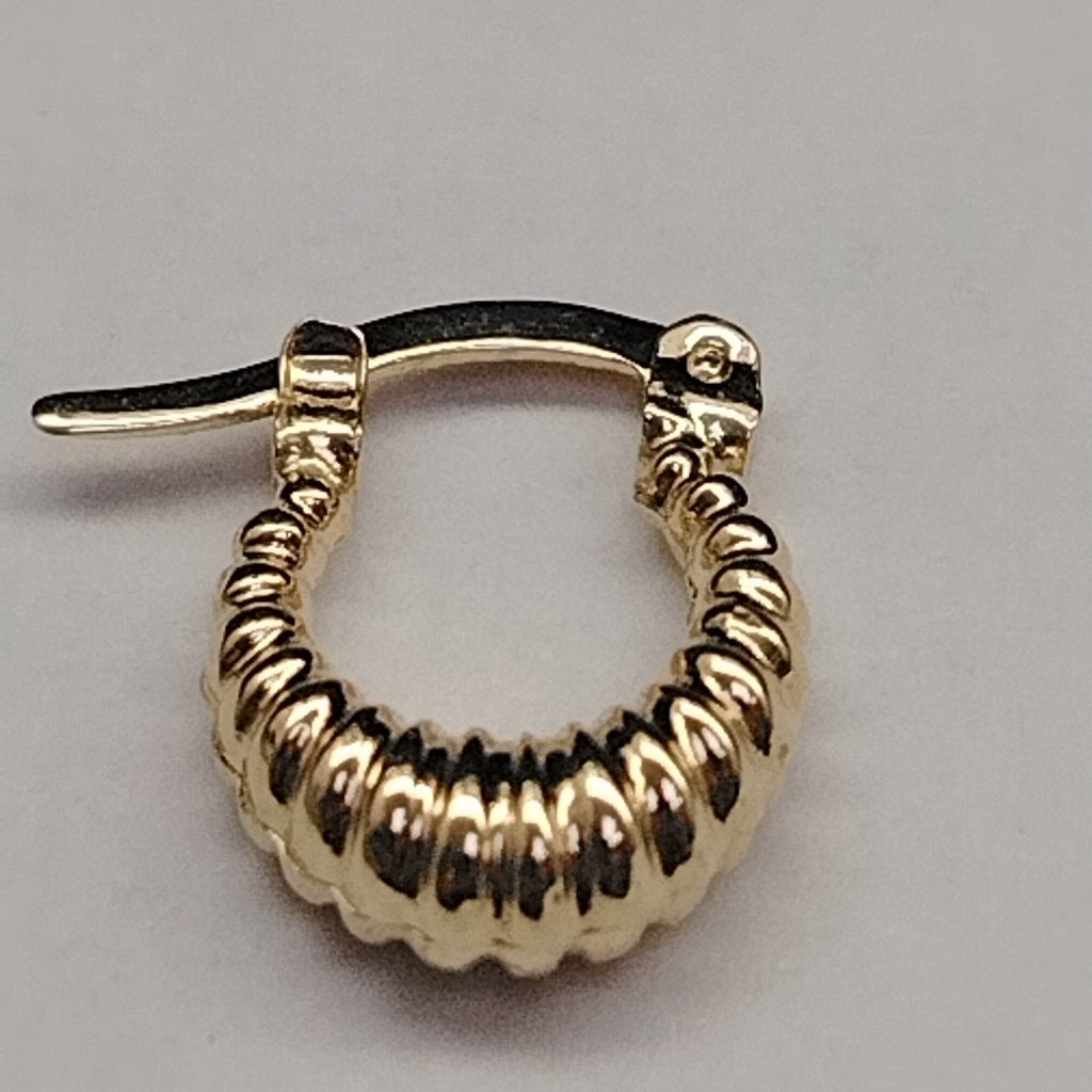 ARETES ARRACADA ESTRIADAS 14K 1.1 GR (NUEVO)
