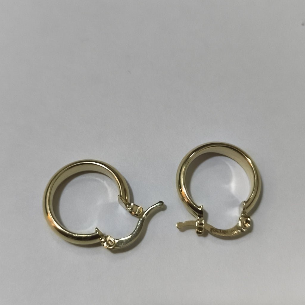 ARETES ARRACADA LISA 14K 1.7 GR (NUEVO)