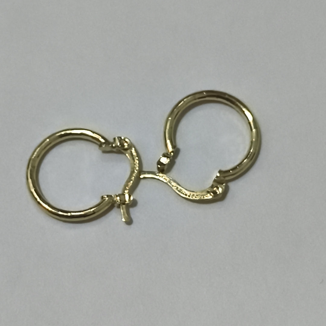 ARETES ARRACADAS ESTRIADAS 14K 1.4 GR (NUEVO)